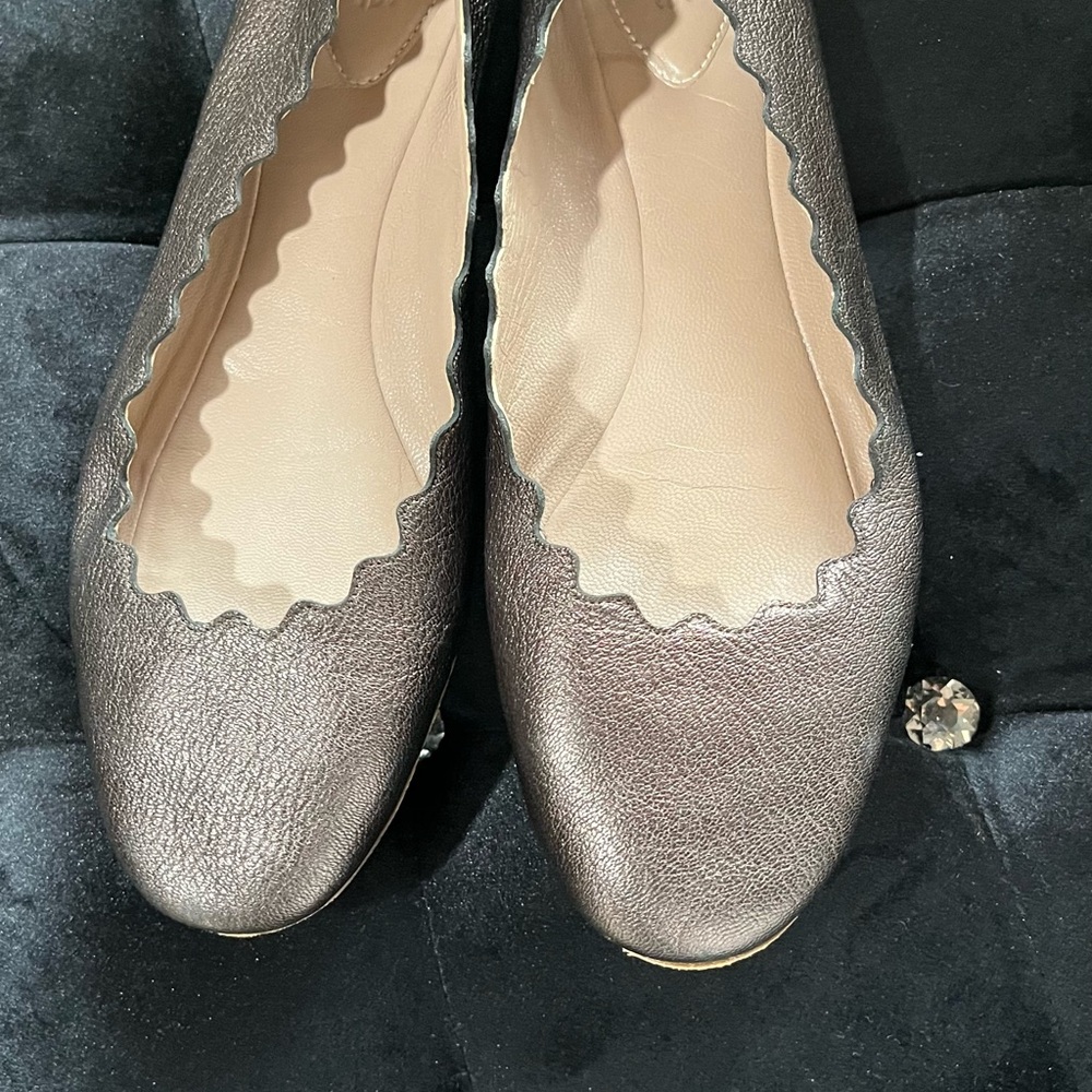 Chloe Shimmering Silver Scalloped Flats - Picture 5 of 14